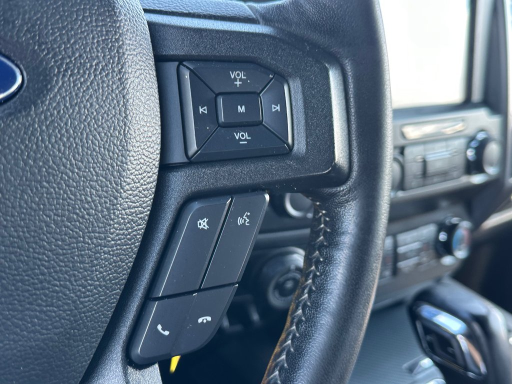 2019 Ford F-150 XLT SPORT FX4 4X4 CREW V6 3.5 in St-Jean-Sur-Richelieu, Quebec - 20 - w1024h768px