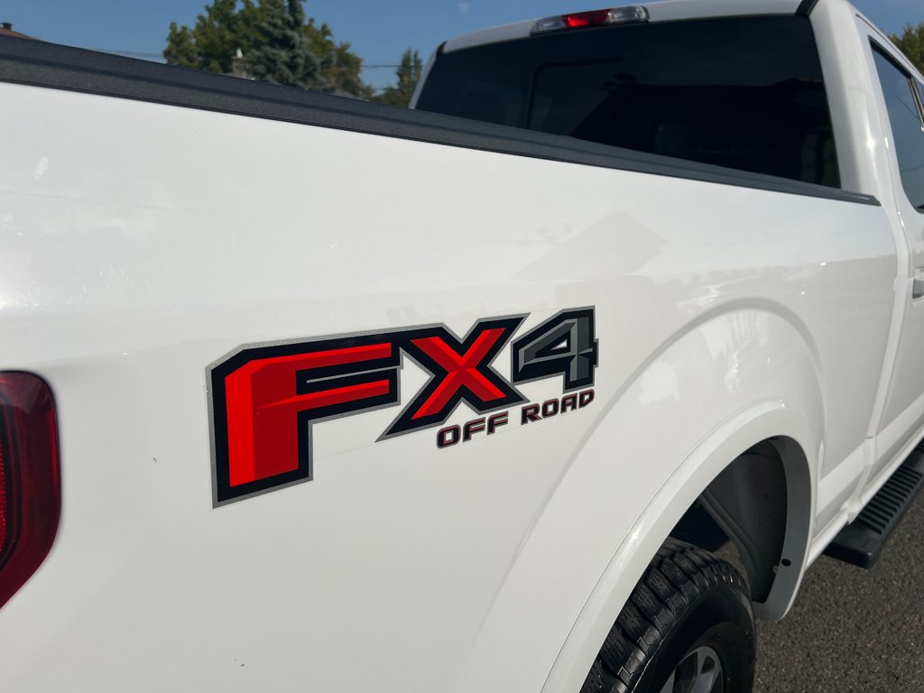 2020  F-150 XLT SPORT 4x4 Crew V8 5.0L in St-Jean-Sur-Richelieu, Quebec - 18 - w1024h768px