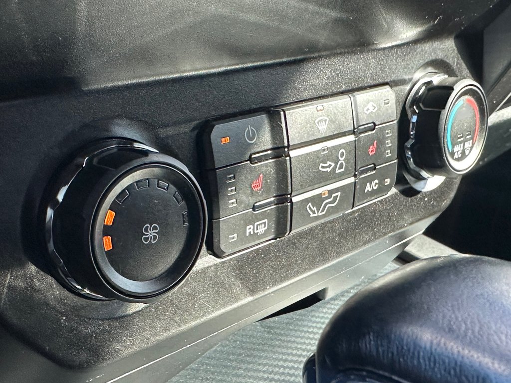 2020 Ford F-150 XLT SPORT NAVIGATION SUPERCREW in St-Jean-Sur-Richelieu, Quebec - 22 - w1024h768px