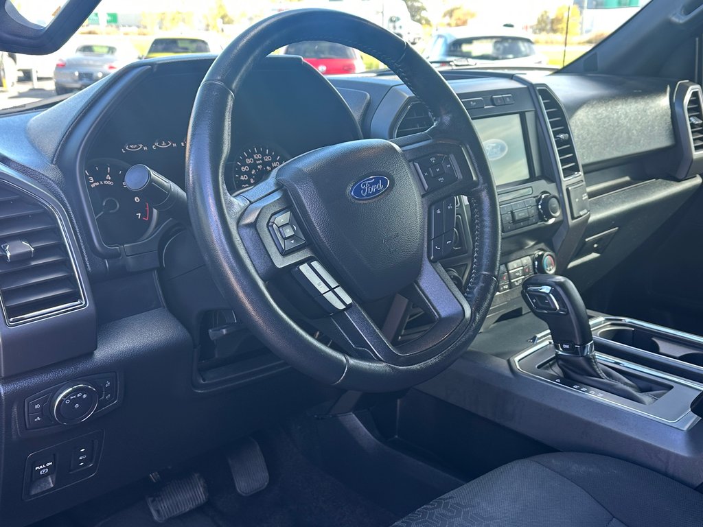 2020 Ford F-150 XLT SPORT NAVIGATION SUPERCREW in St-Jean-Sur-Richelieu, Quebec - 16 - w1024h768px