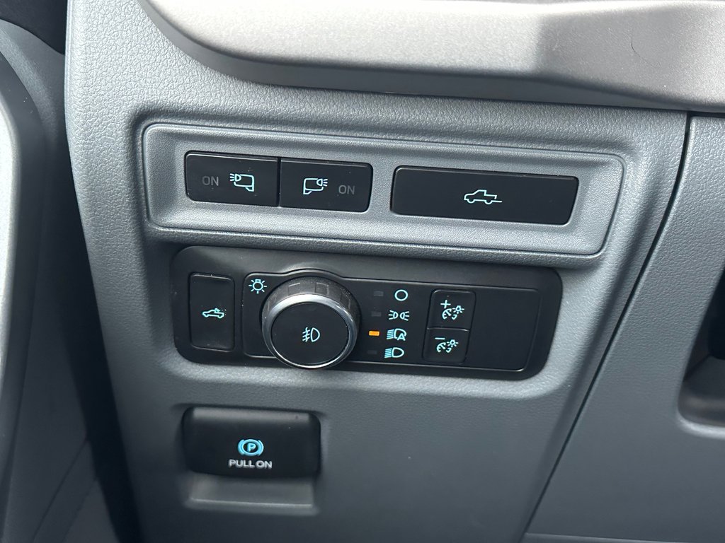 Ford F-150 XLT XTR 4X4 CREW NAVIGATION V6 2021 à St-Jean-Sur-Richelieu, Québec - 24 - w1024h768px