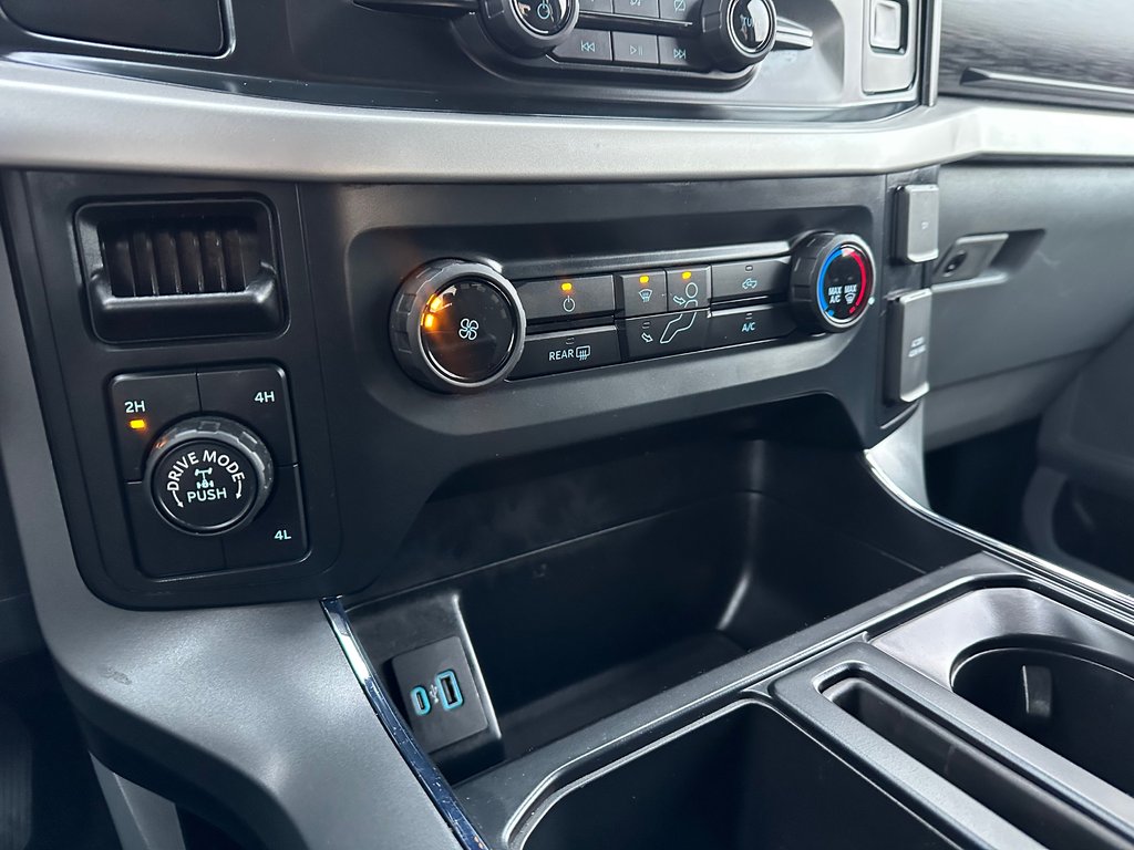 2022 Ford F-150 XLT SUPERCREW NAVIGATION SEULEMENT 063566 KM in St-Jean-Sur-Richelieu, Quebec - 18 - w1024h768px