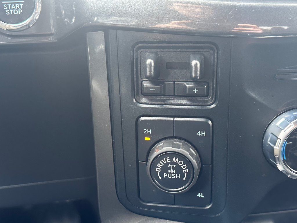 Ford F-150 XLT SPORT SUPERCREW V6 3.5 4X4 NAVIGATION 2023 à St-Jean-Sur-Richelieu, Québec - 23 - w1024h768px