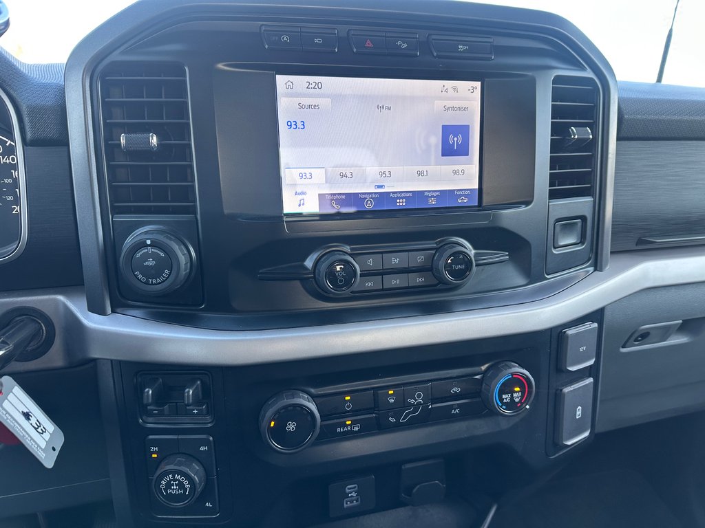 Ford F-150 4X4 XLT XTR CREW V6 3.5 NAVIGATION 2023 à St-Jean-Sur-Richelieu, Québec - 16 - w1024h768px