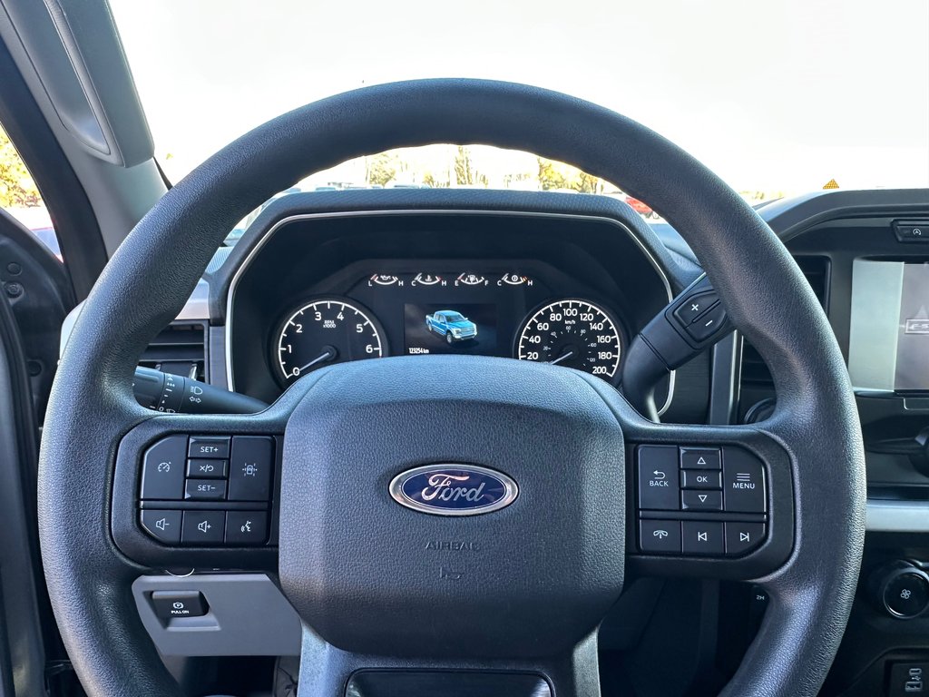 2023 Ford F-150 XLT SUPERCREW V6 3.5 NAVIGATION in St-Jean-Sur-Richelieu, Quebec - 18 - w1024h768px
