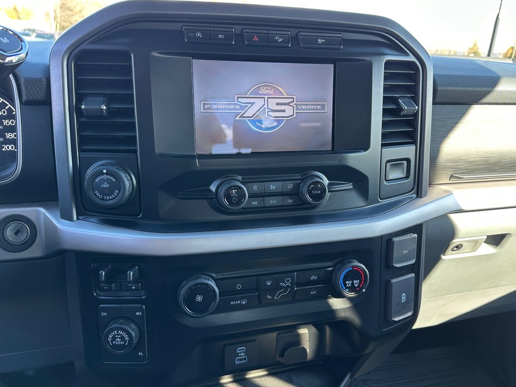 2023 Ford F-150 XLT SUPERCREW V6 3.5 NAVIGATION in St-Jean-Sur-Richelieu, Quebec - 19 - w1024h768px