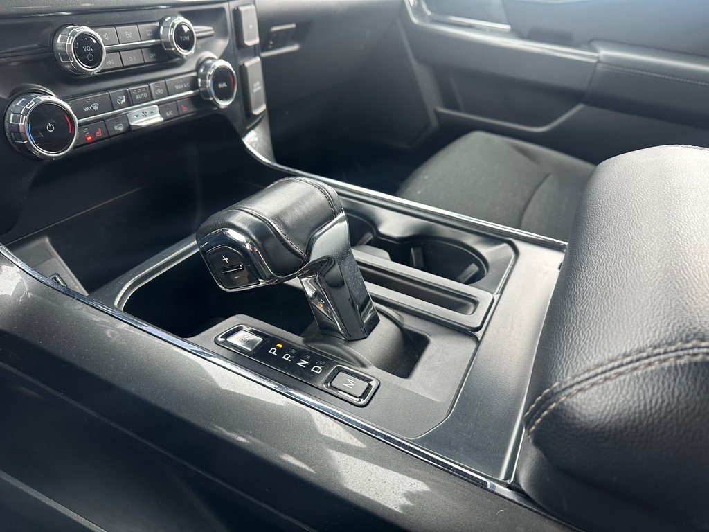 Ford F-150 XLT SPORT 4X4 CREW V6 3.5L 2023 à St-Jean-Sur-Richelieu, Québec - 16 - w1024h768px