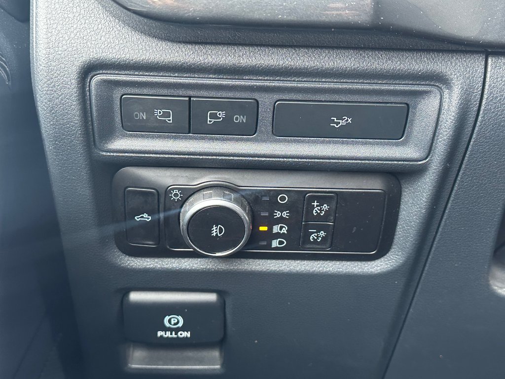 Ford F-150 XLT SPORT 4X4 CREW V6 3.5L 2023 à St-Jean-Sur-Richelieu, Québec - 23 - w1024h768px