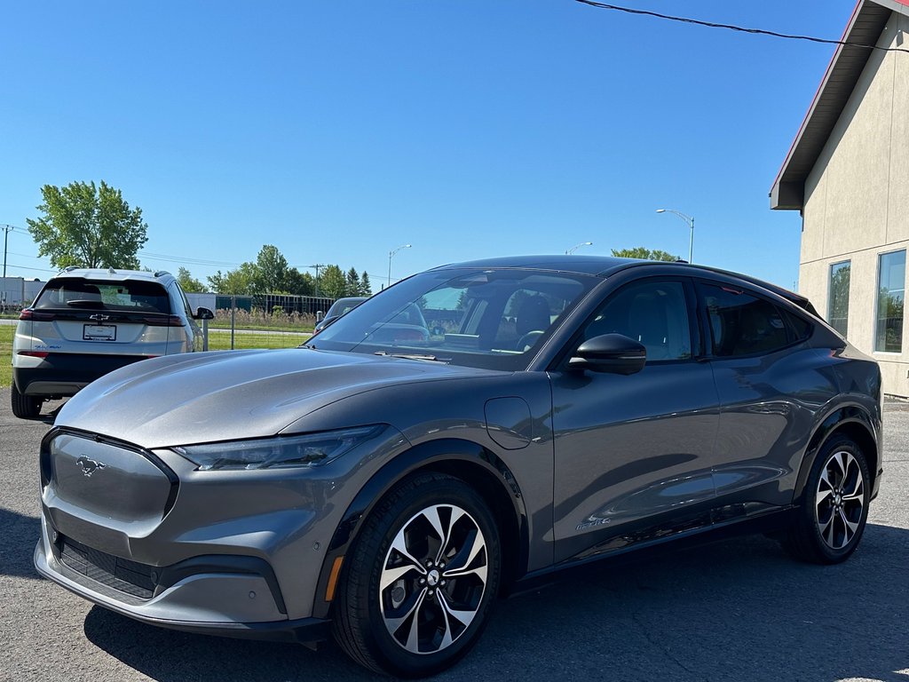 2021 Ford Mustang Mach-E Premium AWD CUIR TOIT PANORAMIQUE in St-Jean-Sur-Richelieu, Quebec - 9 - w1024h768px