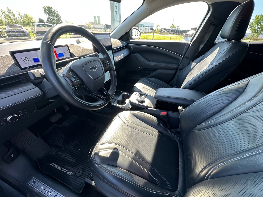 2021 Ford Mustang Mach-E Premium AWD CUIR TOIT PANORAMIQUE in St-Jean-Sur-Richelieu, Quebec - 15 - w1024h768px