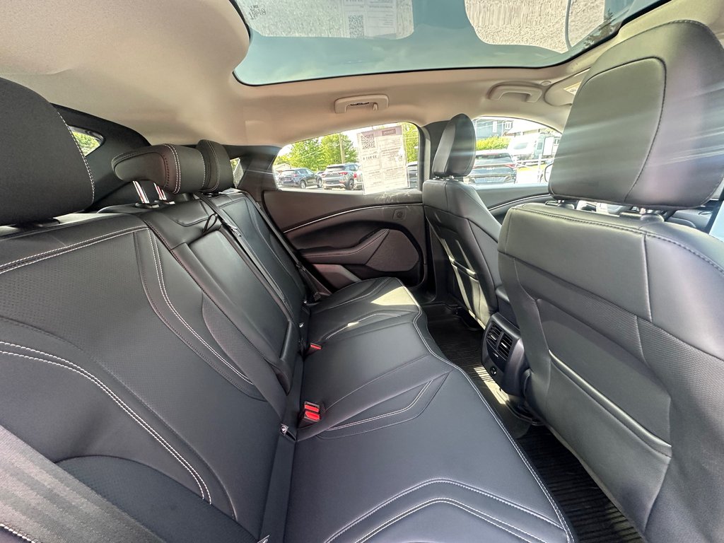 2023 Ford Mustang Mach-E Premium AWD GROSSE BATTERIE in St-Jean-Sur-Richelieu, Quebec - 13 - w1024h768px