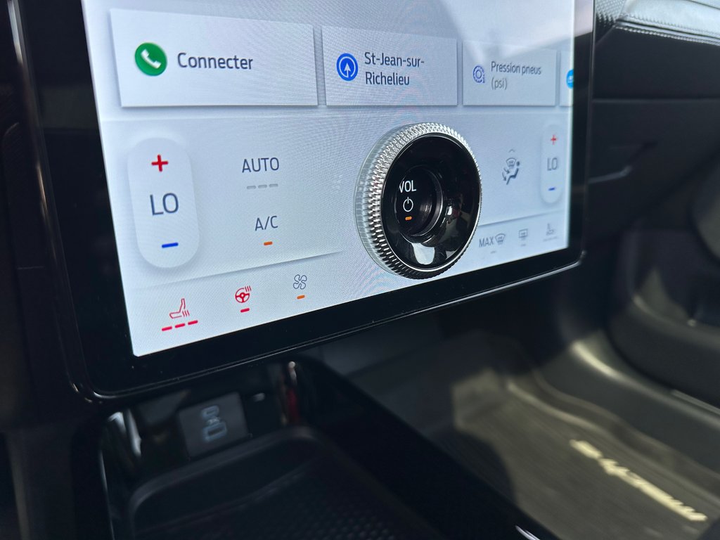 2023 Ford Mustang Mach-E Premium AWD GROSSE BATTERIE in St-Jean-Sur-Richelieu, Quebec - 20 - w1024h768px