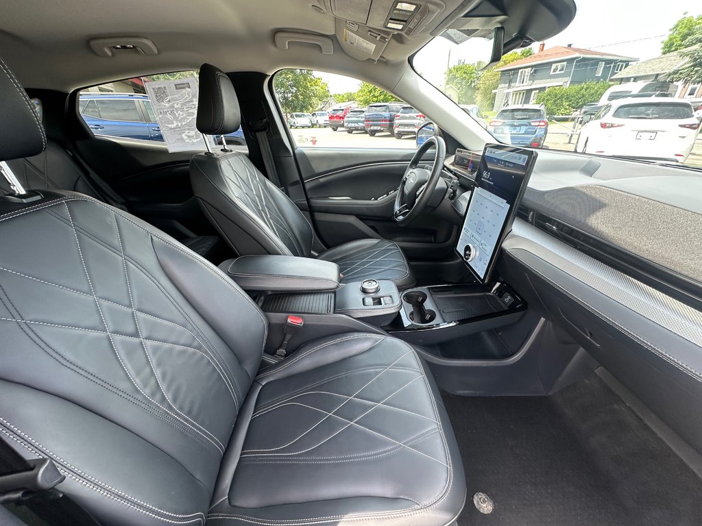 2023 Ford Mustang Mach-E Select AWD CUIR NAVIGATION in St-Jean-Sur-Richelieu, Quebec - 12 - w1024h768px