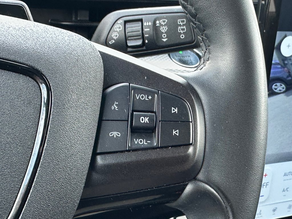 2023 Ford Mustang Mach-E Select AWD CUIR NAVIGATION in St-Jean-Sur-Richelieu, Quebec - 24 - w1024h768px