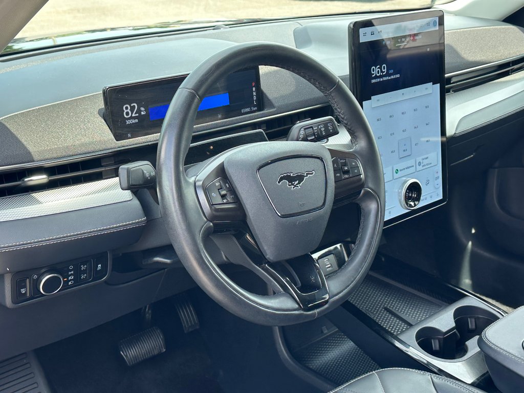 2023 Ford Mustang Mach-E Select AWD CUIR NAVIGATION in St-Jean-Sur-Richelieu, Quebec - 16 - w1024h768px