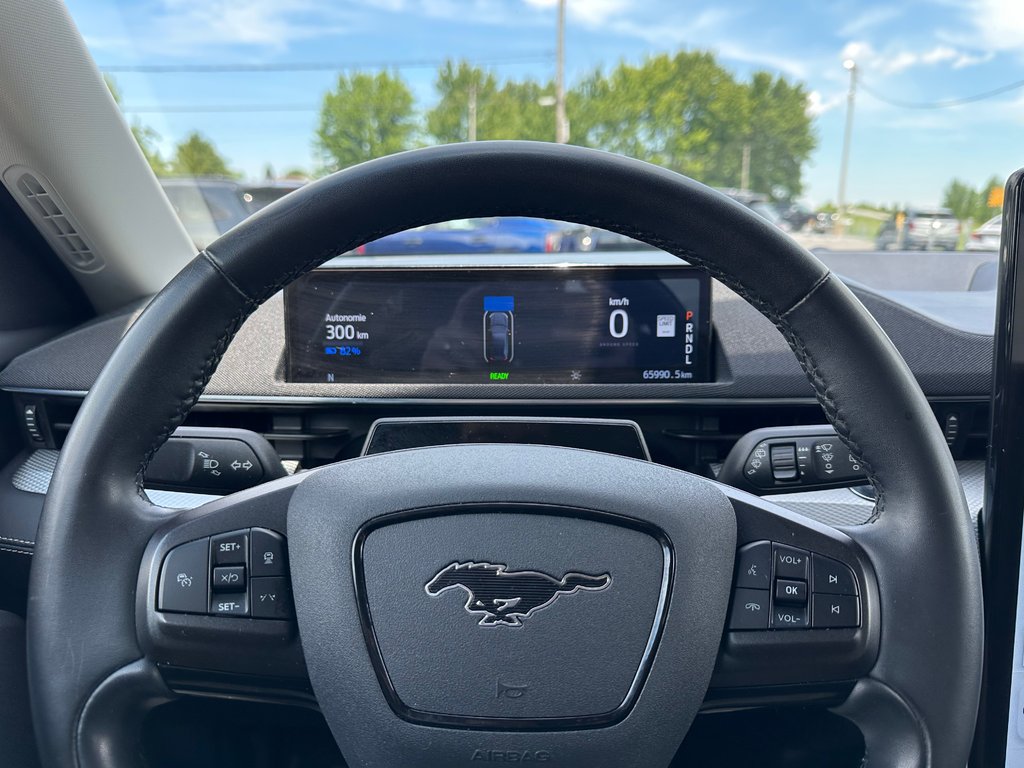 2023 Ford Mustang Mach-E Select AWD CUIR NAVIGATION in St-Jean-Sur-Richelieu, Quebec - 19 - w1024h768px