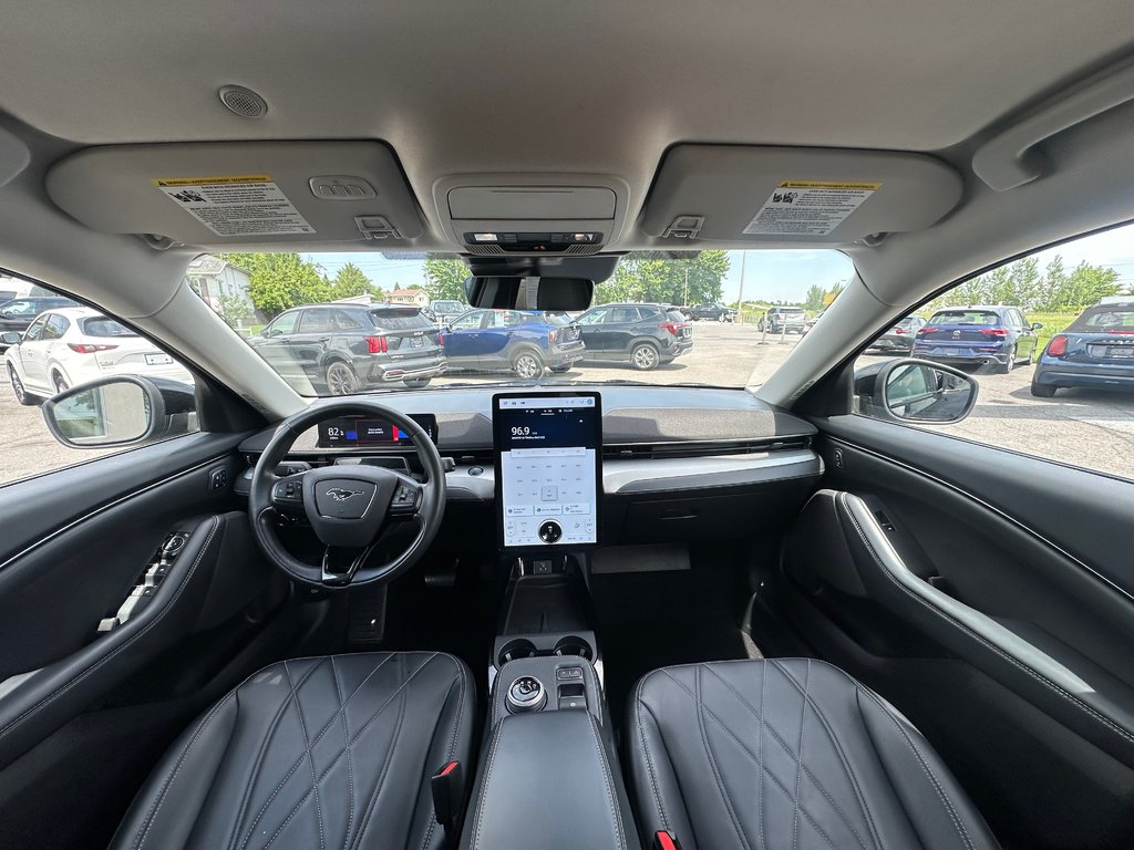 2023 Ford Mustang Mach-E Select AWD CUIR NAVIGATION in St-Jean-Sur-Richelieu, Quebec - 14 - w1024h768px