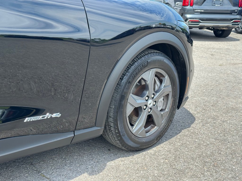 2023 Ford Mustang Mach-E Select AWD CUIR NAVIGATION in St-Jean-Sur-Richelieu, Quebec - 11 - w1024h768px