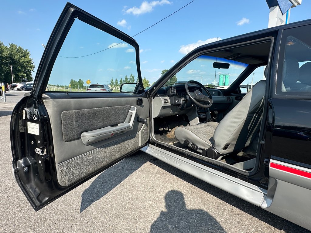 1988 Ford Mustang GT 5.0 Voiture de collection A VOIR !!! in St-Jean-Sur-Richelieu, Quebec - 26 - w1024h768px