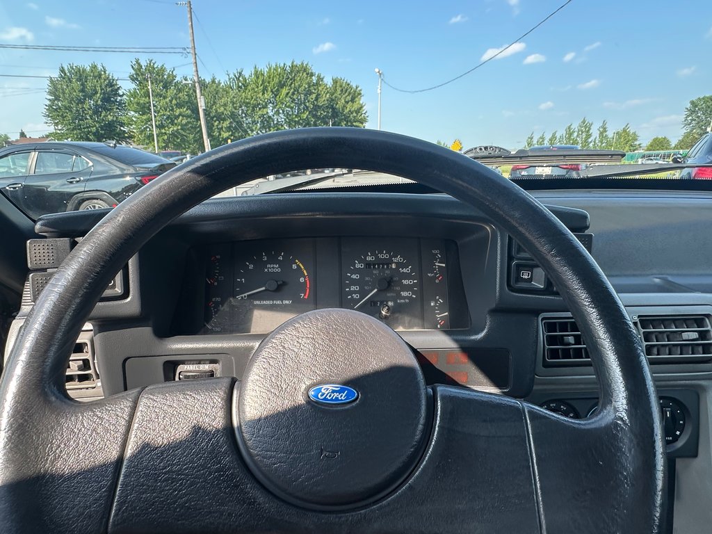 1988 Ford Mustang GT 5.0 Voiture de collection A VOIR !!! in St-Jean-Sur-Richelieu, Quebec - 20 - w1024h768px