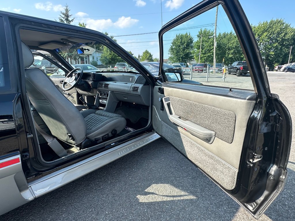1988 Ford Mustang GT 5.0 Voiture de collection A VOIR !!! in St-Jean-Sur-Richelieu, Quebec - 27 - w1024h768px