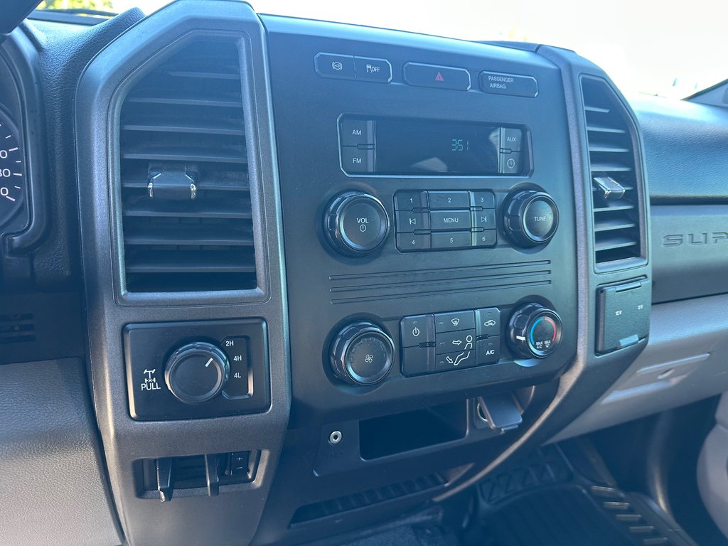2018 Ford Super Duty F-250 SRW F250 POWERSTOKE DIESEL 6.7 BOITE 8 PIEDS in St-Jean-Sur-Richelieu, Quebec - 17 - w1024h768px