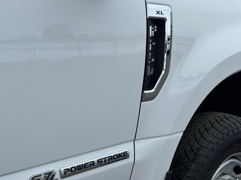 2018 Ford Super Duty F-250 SRW F250 POWERSTOKE DIESEL 6.7 BOITE 8 PIEDS in St-Jean-Sur-Richelieu, Quebec - 13 - w1024h768px