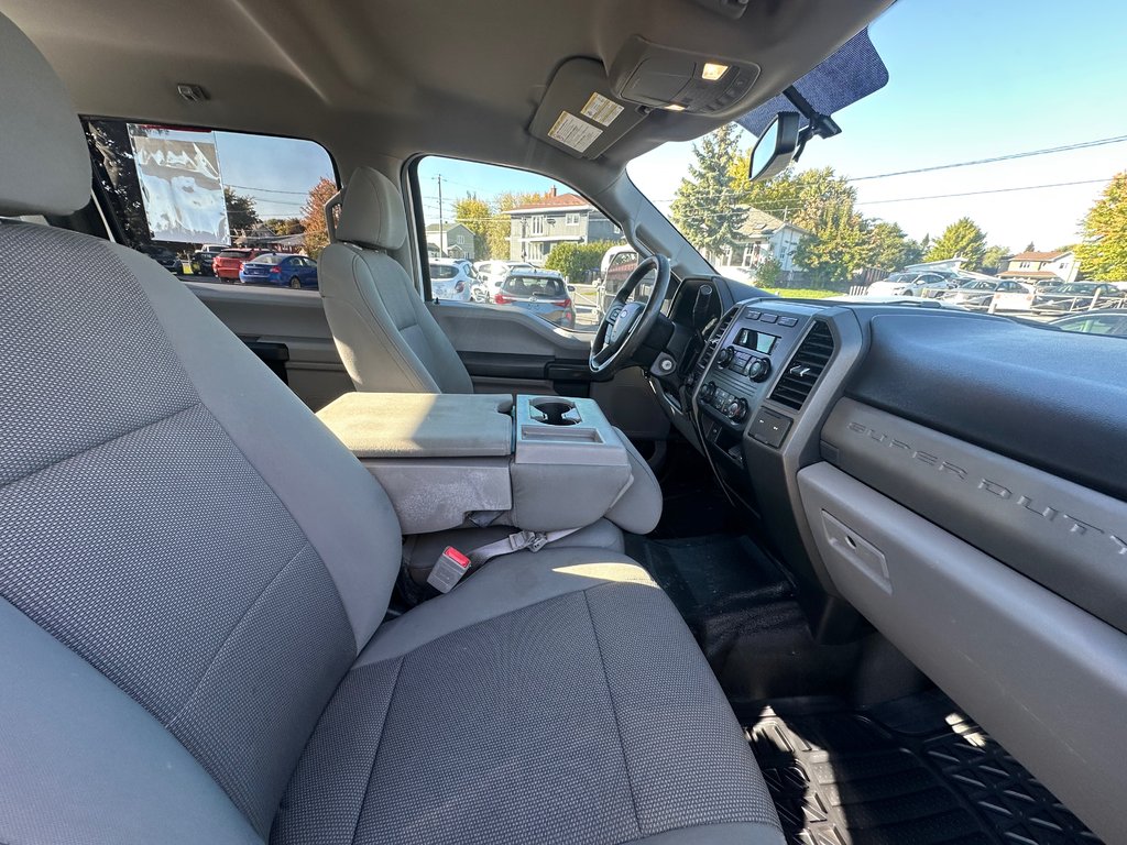2018 Ford Super Duty F-250 SRW F250 POWERSTOKE DIESEL 6.7 BOITE 8 PIEDS in St-Jean-Sur-Richelieu, Quebec - 12 - w1024h768px