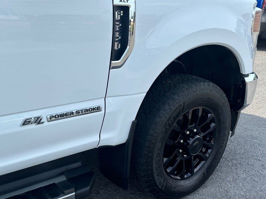 Ford Super Duty F-250 SRW XLT 4X4 FX4 DIESEL SEULEMENT 062502 KM 2022 à St-Jean-Sur-Richelieu, Québec - 11 - w1024h768px