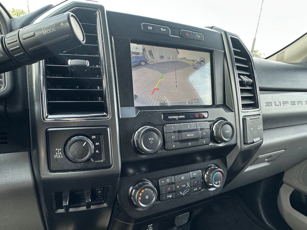 Ford Super Duty F-250 SRW XLT 4X4 FX4 DIESEL SEULEMENT 062502 KM 2022 à St-Jean-Sur-Richelieu, Québec - 17 - w1024h768px