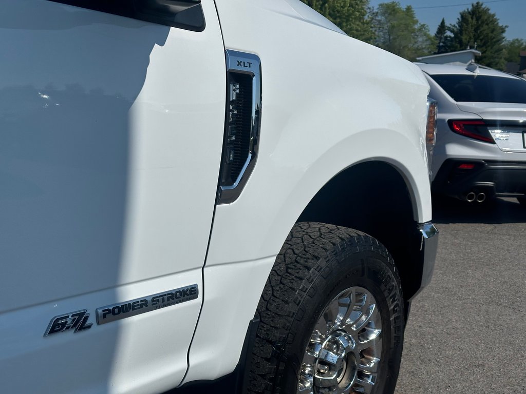 2022 Ford Super Duty F-250 SRW XLT 4X4 FX4 DIESEL SEULEMENT 062502 KM in St-Jean-Sur-Richelieu, Quebec - 11 - w1024h768px