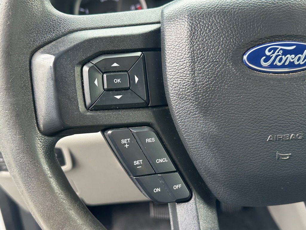 2022 Ford Super Duty F-250 SRW F250 CREW V8 6.7 DIESEL BOITE 8 PIEDS in St-Jean-Sur-Richelieu, Quebec - 18 - w1024h768px