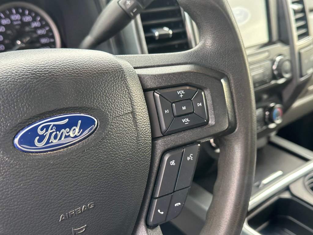2022 Ford Super Duty F-250 SRW F250 CREW V8 6.7 DIESEL BOITE 8 PIEDS in St-Jean-Sur-Richelieu, Quebec - 16 - w1024h768px