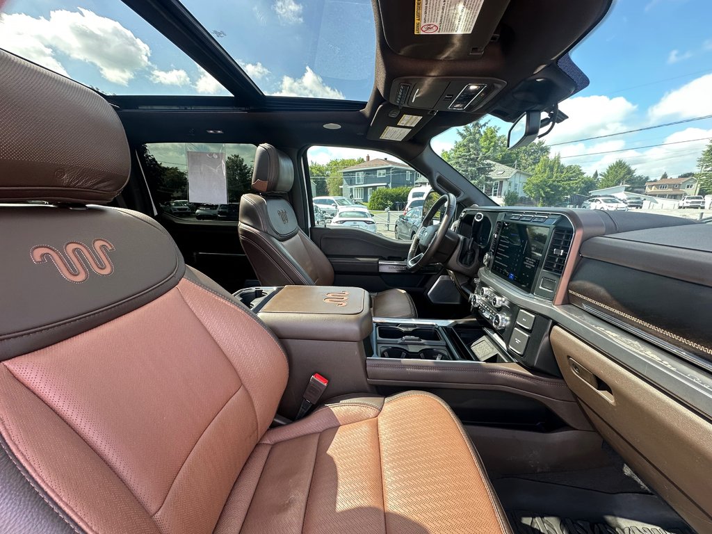 2023 Ford Super Duty F-250 SRW F250 KING RANCH 4X4 CREW 6.7L DIESEL TOIT PANO in St-Jean-Sur-Richelieu, Quebec - 12 - w1024h768px