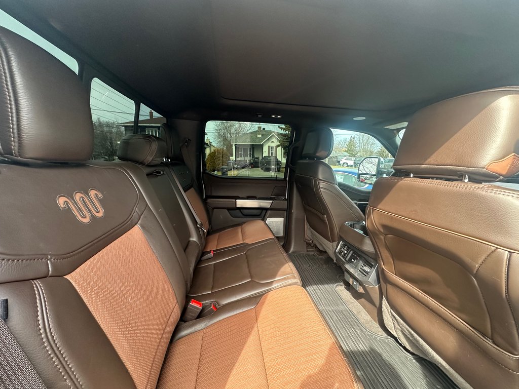 2023 Ford Super Duty F-250 SRW F250 KING RANCH 4X4 CREW 6.7L DIESEL TOIT PANO in St-Jean-Sur-Richelieu, Quebec - 16 - w1024h768px
