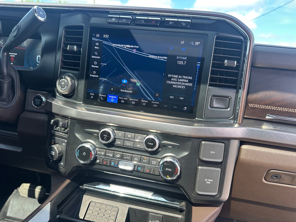 2023 Ford Super Duty F-250 SRW F250 KING RANCH 4X4 CREW 6.7L DIESEL TOIT PANO in St-Jean-Sur-Richelieu, Quebec - 19 - w1024h768px