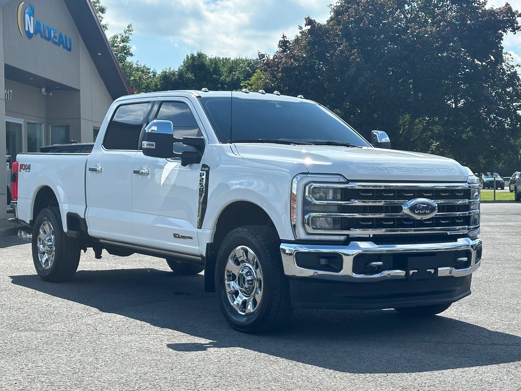 2023 Ford Super Duty F-250 SRW F250 KING RANCH 4X4 CREW 6.7L DIESEL TOIT PANO in St-Jean-Sur-Richelieu, Quebec - 1 - w1024h768px