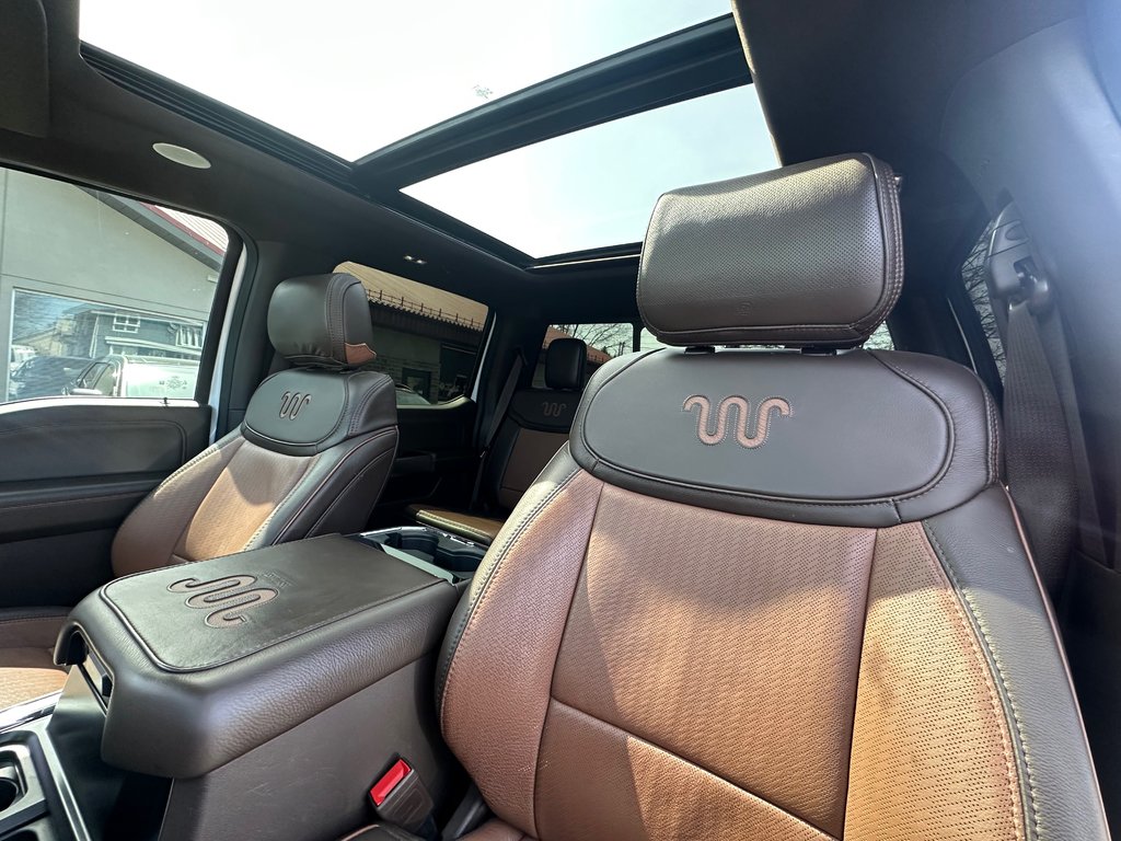 2023 Ford Super Duty F-250 SRW F250 KING RANCH 4X4 CREW 6.7L DIESEL TOIT PANO in St-Jean-Sur-Richelieu, Quebec - 9 - w1024h768px