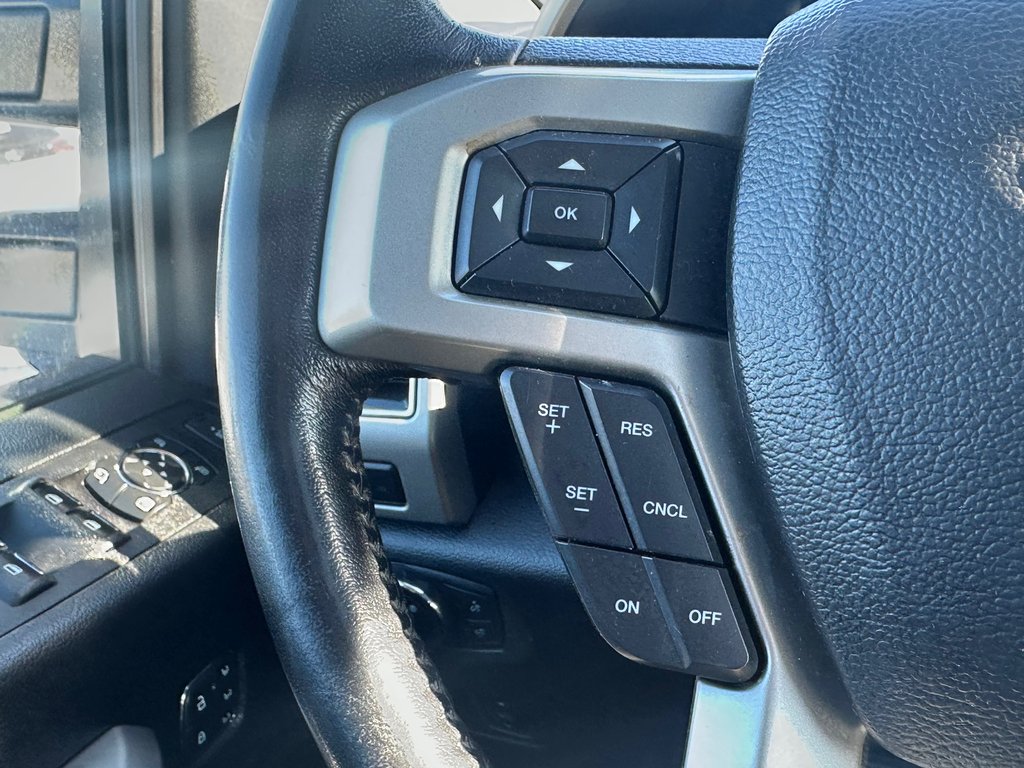 Ford Super Duty F-350 DRW LARIAT 4X4 CREW DIESEL DOUBLE ROUE 2021 à St-Jean-Sur-Richelieu, Québec - 18 - w1024h768px