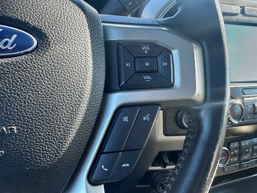 Ford Super Duty F-350 DRW LARIAT 4X4 CREW DIESEL DOUBLE ROUE 2021 à St-Jean-Sur-Richelieu, Québec - 19 - w1024h768px