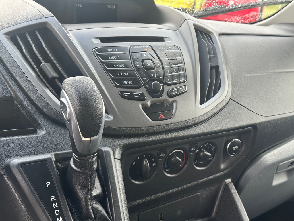 2019 Ford Transit Van 250 SEULEMENT 065302 KM in St-Jean-Sur-Richelieu, Quebec - 18 - w1024h768px