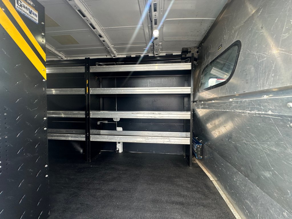 2019 Ford Transit Van 250 SEULEMENT 065302 KM in St-Jean-Sur-Richelieu, Quebec - 12 - w1024h768px