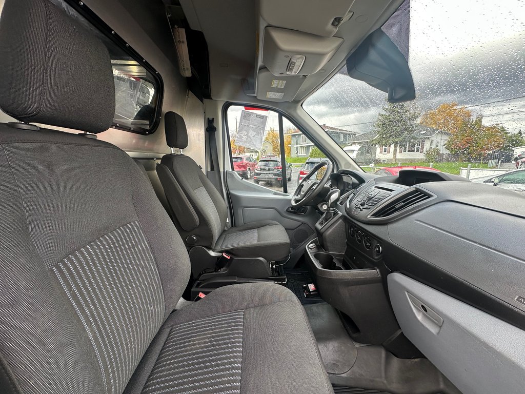 2019 Ford Transit Van 250 SEULEMENT 065302 KM in St-Jean-Sur-Richelieu, Quebec - 11 - w1024h768px