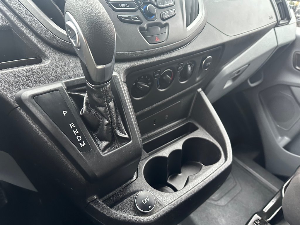 2019 Ford Transit Van 250 SEULEMENT 047313 KM in St-Jean-Sur-Richelieu, Quebec - 18 - w1024h768px