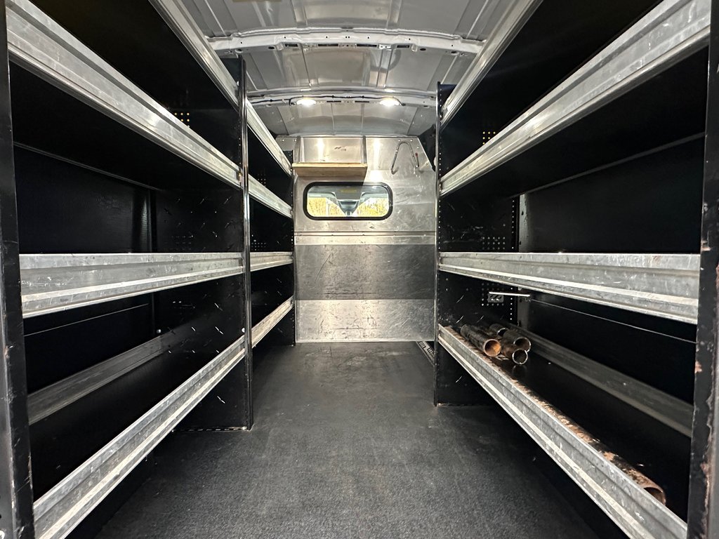 2019 Ford Transit Van 250 SEULEMENT 047313 KM in St-Jean-Sur-Richelieu, Quebec - 17 - w1024h768px