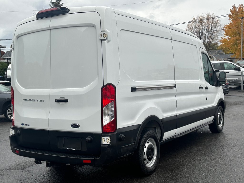 2019 Ford Transit Van 250 SEULEMENT 047313 KM in St-Jean-Sur-Richelieu, Quebec - 7 - w1024h768px