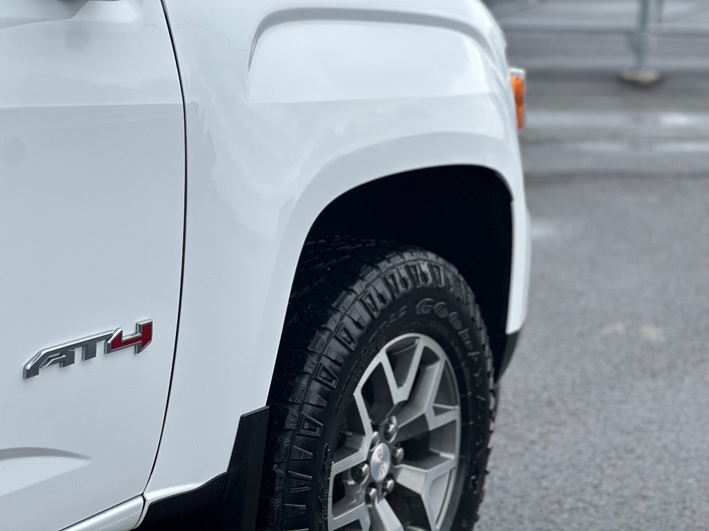 2022 GMC Canyon AT4 CUIR CREW 4X4 V6 3.6 in St-Jean-Sur-Richelieu, Quebec - 12 - w1024h768px