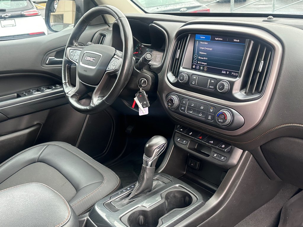 2022 GMC Canyon AT4 CUIR CREW 4X4 V6 3.6 in St-Jean-Sur-Richelieu, Quebec - 3 - w1024h768px