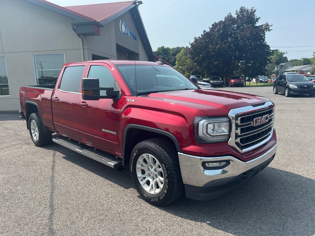 Sierra 1500 SLE 4x4 CREW V8 5.3L 2018 à St-Jean-Sur-Richelieu, Québec - 1 - w1024h768px