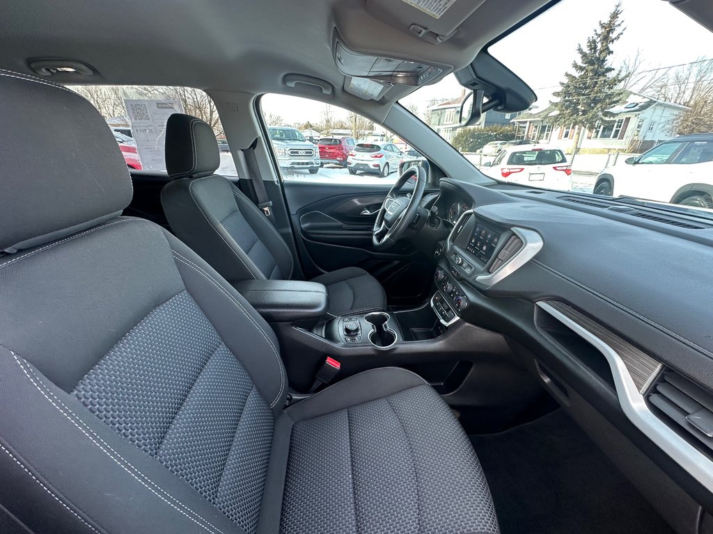 2022 GMC Terrain SLE AWD SEULEMENT 052454 KM in St-Jean-Sur-Richelieu, Quebec - 13 - w1024h768px